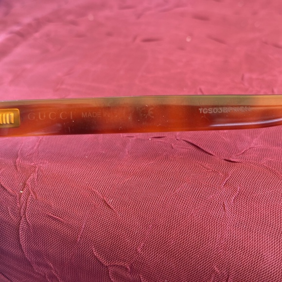 Gucci authentic eyeglass frames - Picture 4 of 5
